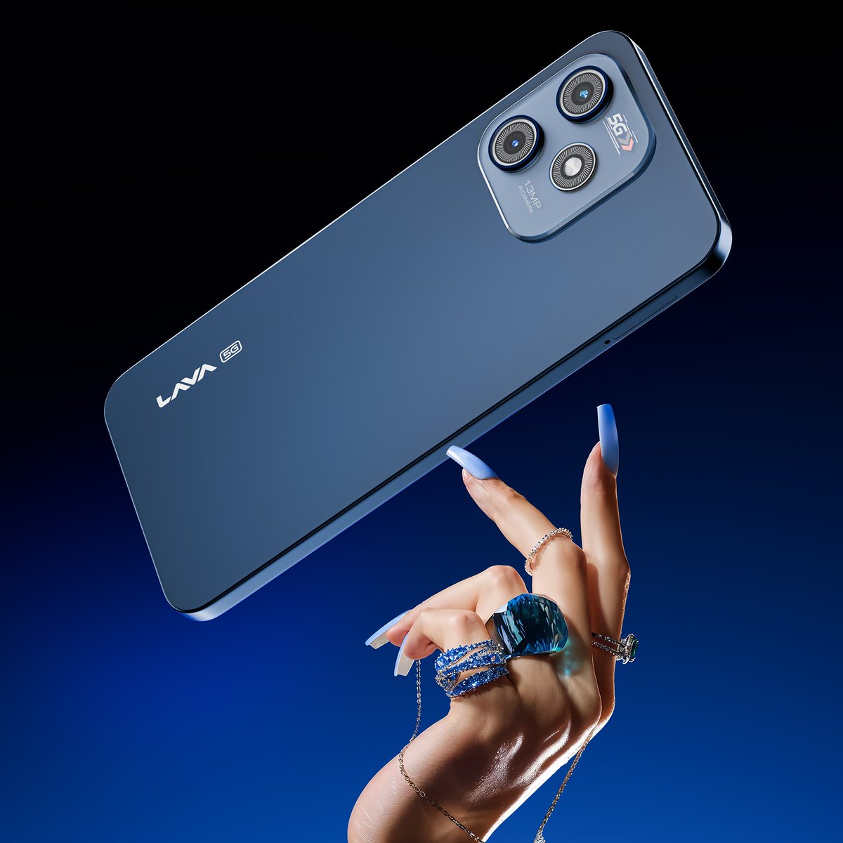 techtemperatur's tweet photo. India’s most affordable #True5G smartphone is here! 🚀📱

Bold N1 5G – starting at just ₹6749* 🤯

✅ Supports all Indian 5G networks

✅ 4K @30FPS Video Recording

✅ 30hrs Talktime | 10hrs YT Playback
✨ Colours: Champagne Gold &amp; Royal Blue
Grab it on #AmazonGreatIndianFestial https://t.co/XXTHhBrWjn