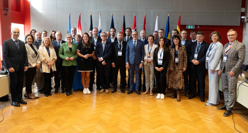 🇪🇪✨ Yesterday in Tallinn we celebrated 10 years of Estonia as an ESA Member State.
From ministers <a href="/ErkkiKeldo/">Erkki Keldo</a>  and <a href="/HPevkur/">Hanno Pevkur</a> to students at @TalTech_EE, I could feel Estonia’s dynamism &amp; commitment to space 🚀for its #economy and its #security in the next decade.
Estonia  may be