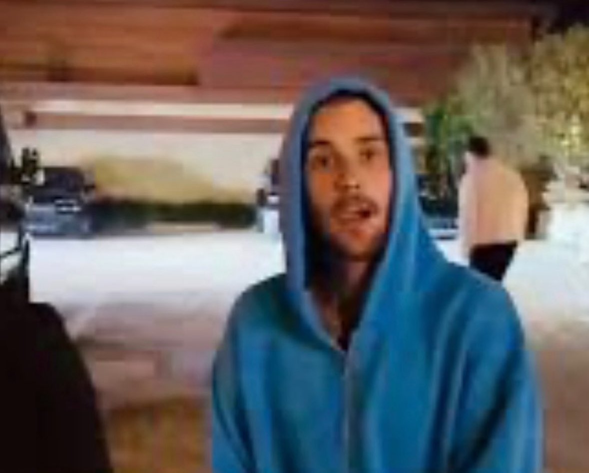 fontesbieber's tweet image. MENINO 🤣 | Justin Bieber via instagram: Eu esperando junto com vocês