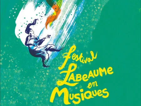 RADIOINFORC1's tweet photo. Bénévole à l'association "Labeaume en Musiques",
Tristan Mariac (jeune ardéchois) est interviewé par Louise (lycéenne en Tle à Gimond) dans le cours d'EMC pour en savoir plus sur son https://t.co/kR4QXDbvjw https://t.co/m5snZu7x32