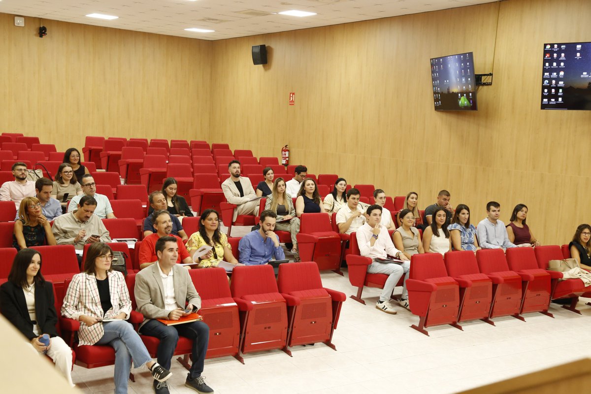 AEDTSS's tweet photo. La Sección Juvenil de la AEDTSS ha celebrado en la @unicomplutense  su XII Encuentro. Durante dos jornadas, jóvenes laboralistas han debatido sobre la jurisprudencia más reciente en materia de condiciones de trabajo y han compartido experiencias en innovación docente. 👏 https://t.co/1SQvjee4dq