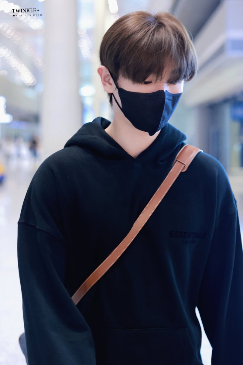 เดินทางโกๆๆๆจากปักกิ่ง~~หูหนาน🛫🛫🛫🛫
ไปบ่อยแบบนี้คือประจำรายการแล้วเย้ๆๆๆๆ🎉🎉🎉
#นายท่านกรชิต