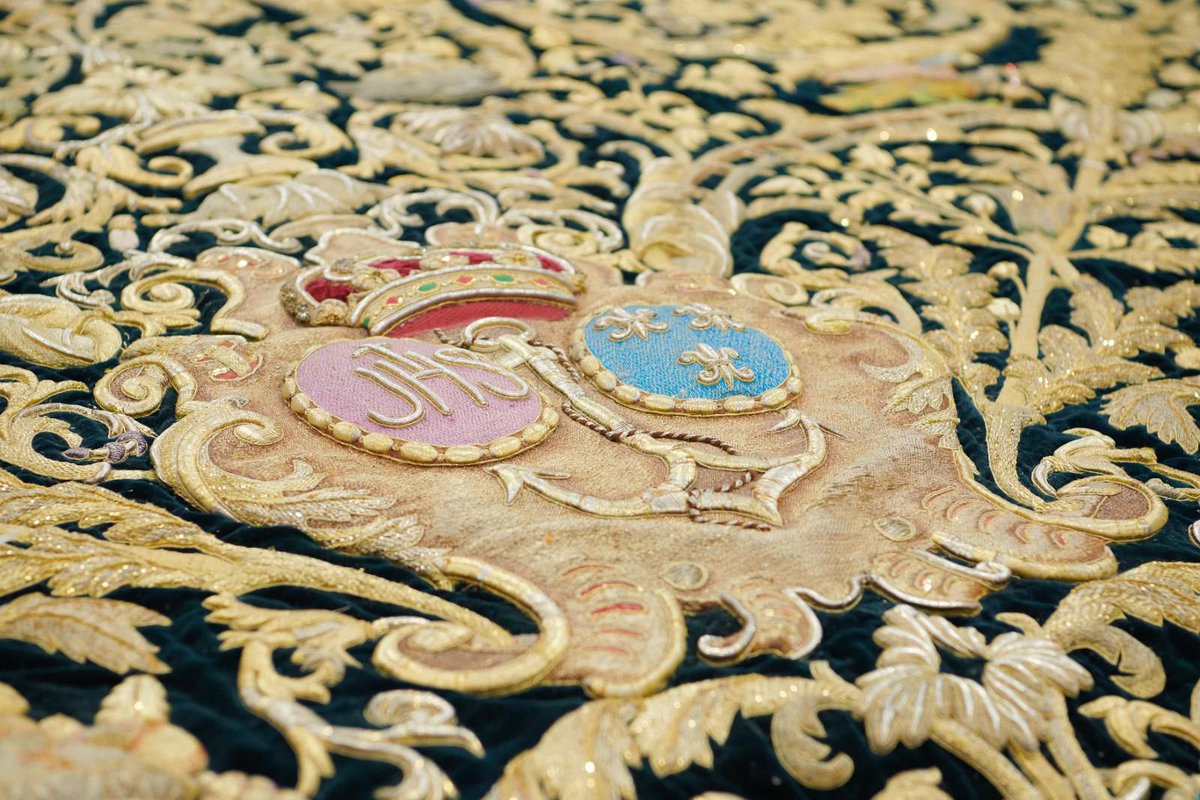 #ARTESACRO | Desde la Hermandad Sacramental de la Esperanza de Triana queremos manifestar públicamente nuestro apoyo al mundo del arte sacro y, de manera especial, a todos los diseñadores, bordadores y artesanos que, con su talento y esfuerzo, hacen posible la grandeza de nuestro