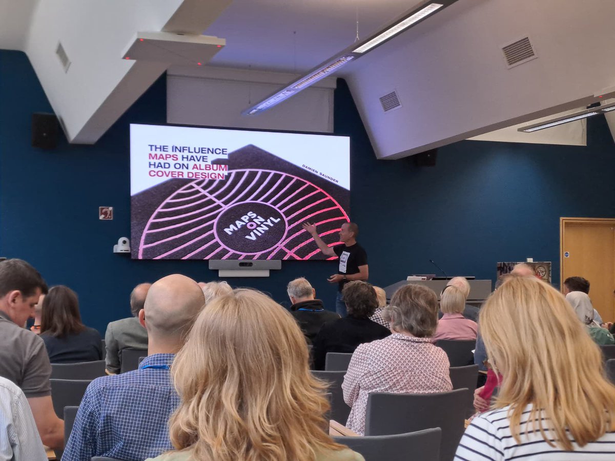 Damien Saunder tweet media