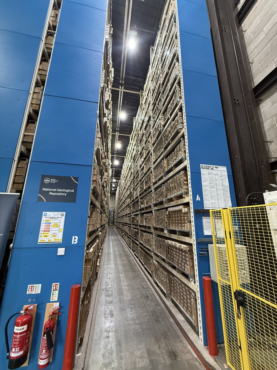 Damien Saunder tweet media