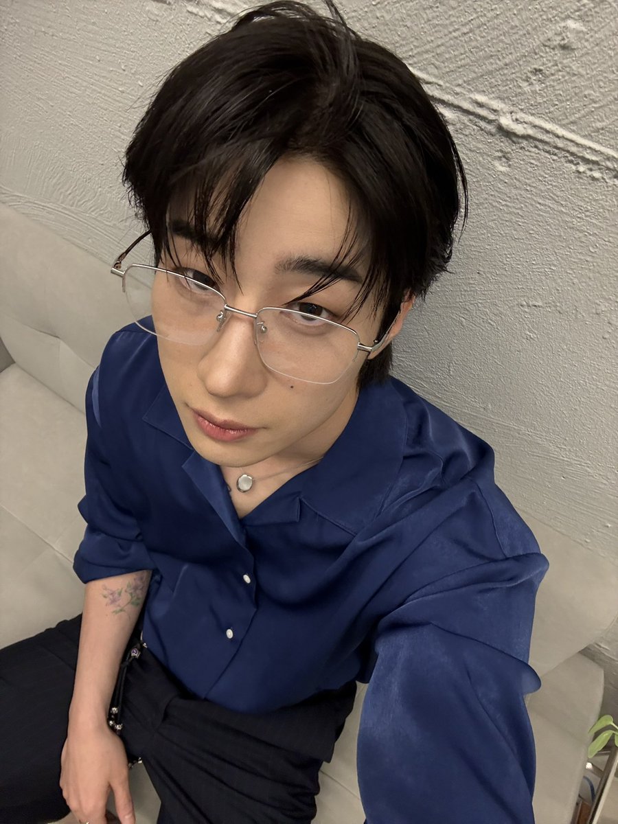 han seungwoo voce me pagaaaa