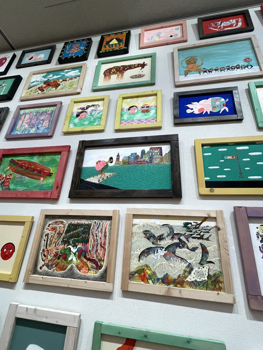 ゆる絵日記

滋賀県立美術館でやっていた「ザ・キャビンカンパーニー展」を鑑賞。帰り道に図録を紛失！もうネタにしようと絵日記にしました。

電車乗る時は、手荷物をまとめられるよう、リュックとかにしないとダメだなと反省。

#滋賀県立美術館 #ザ・キャビンカンパニー #大絵本美術展 #童堂賛歌