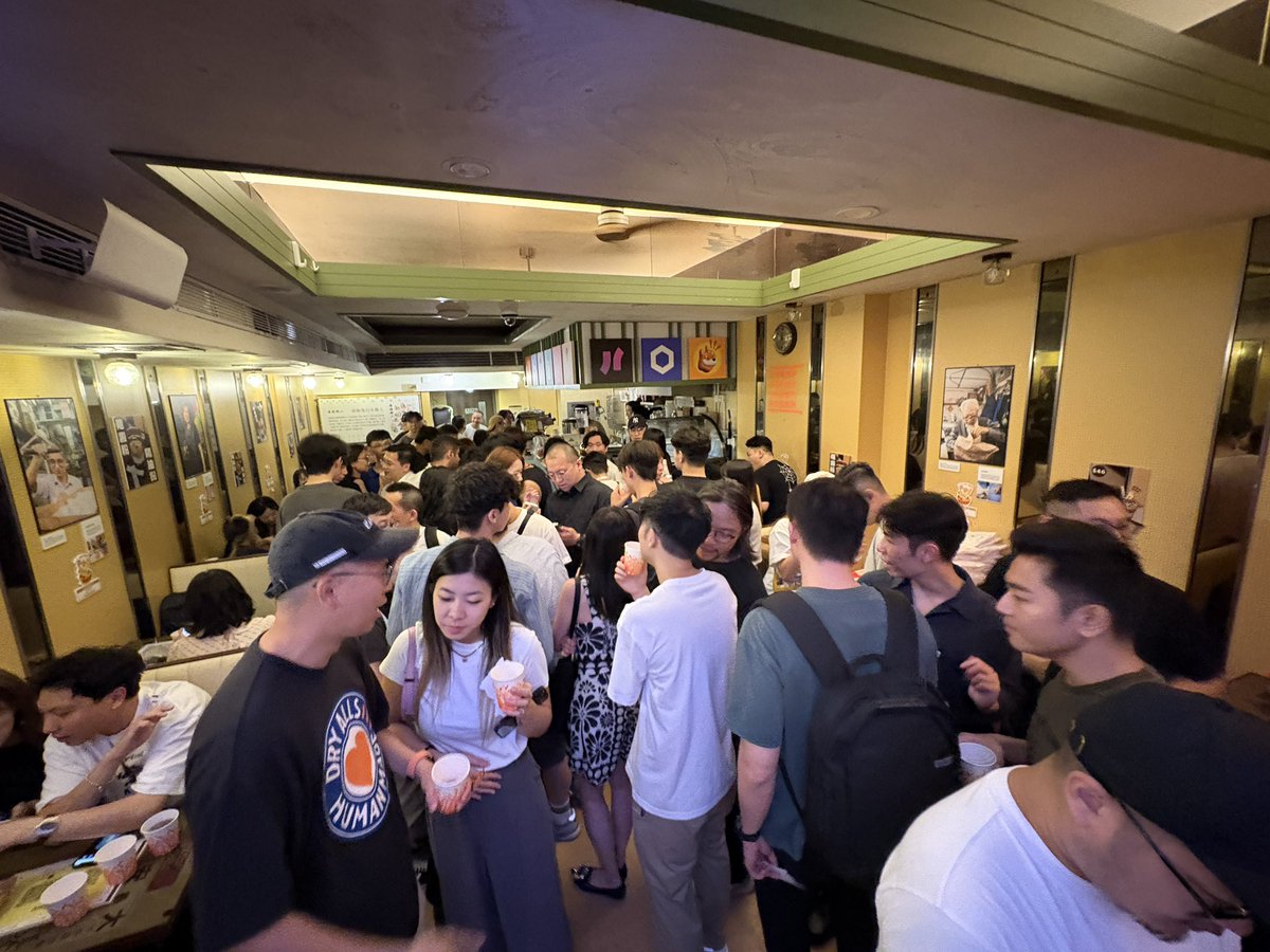 Den (@degenden_eth) on Twitter photo Looking back at July’s event at <a href="/ClanandCompany/">Clan & Company 五味堂</a>, hosted by <a href="/chainlink/">Chainlink</a>, <a href="/bonk_inu/">BONK!!!</a>, <a href="/hkfrens/">FRENS</a>, and <a href="/Solana_zh/">Solar (Solana中文社群)</a>.
Real connections between people, beyond just business, are key to creating something great and impactful. 
looking for passionate community builders to partner with. Looking back at July’s event at <a href="/ClanandCompany/">Clan & Company 五味堂</a>, hosted by <a href="/chainlink/">Chainlink</a>, <a href="/bonk_inu/">BONK!!!</a>, <a href="/hkfrens/">FRENS</a>, and <a href="/Solana_zh/">Solar (Solana中文社群)</a>.
Real connections between people, beyond just business, are key to creating something great and impactful. 
looking for passionate community builders to partner with.