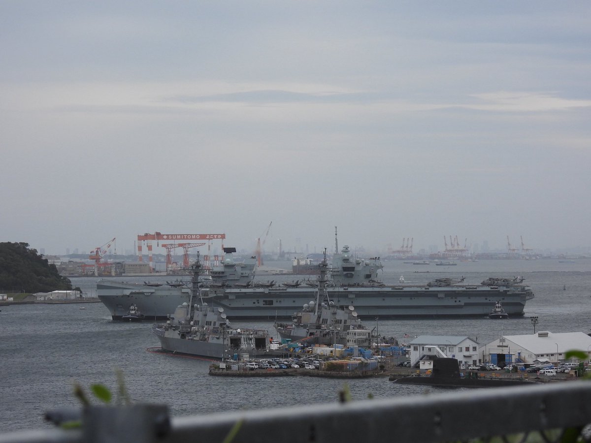 BD06291's tweet photo. つい先日、東京を出航した英空母「プリンス・オブ・ウェールズ」が津軽海峡に?(´⊙ω⊙`)
涼みに行ったのかな?
#CSG25 #PWLS https://t.co/HwDv23zA1m