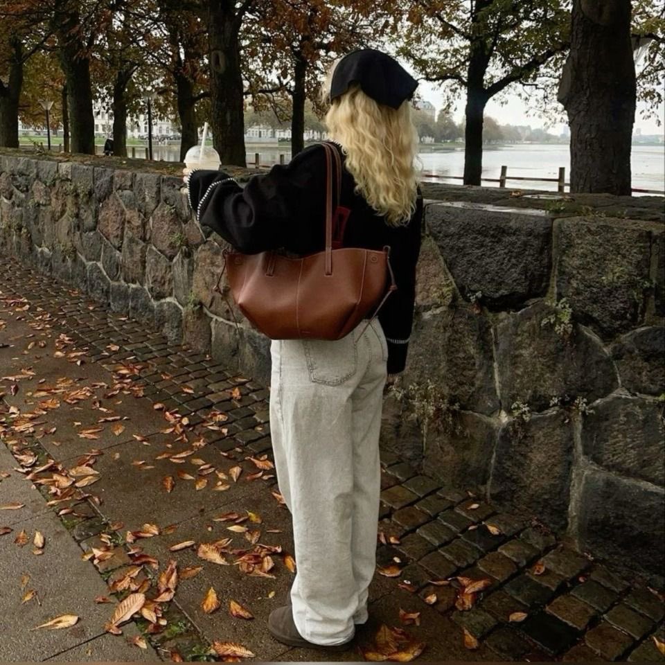 thatumblrgal's tweet image. friday 🍂