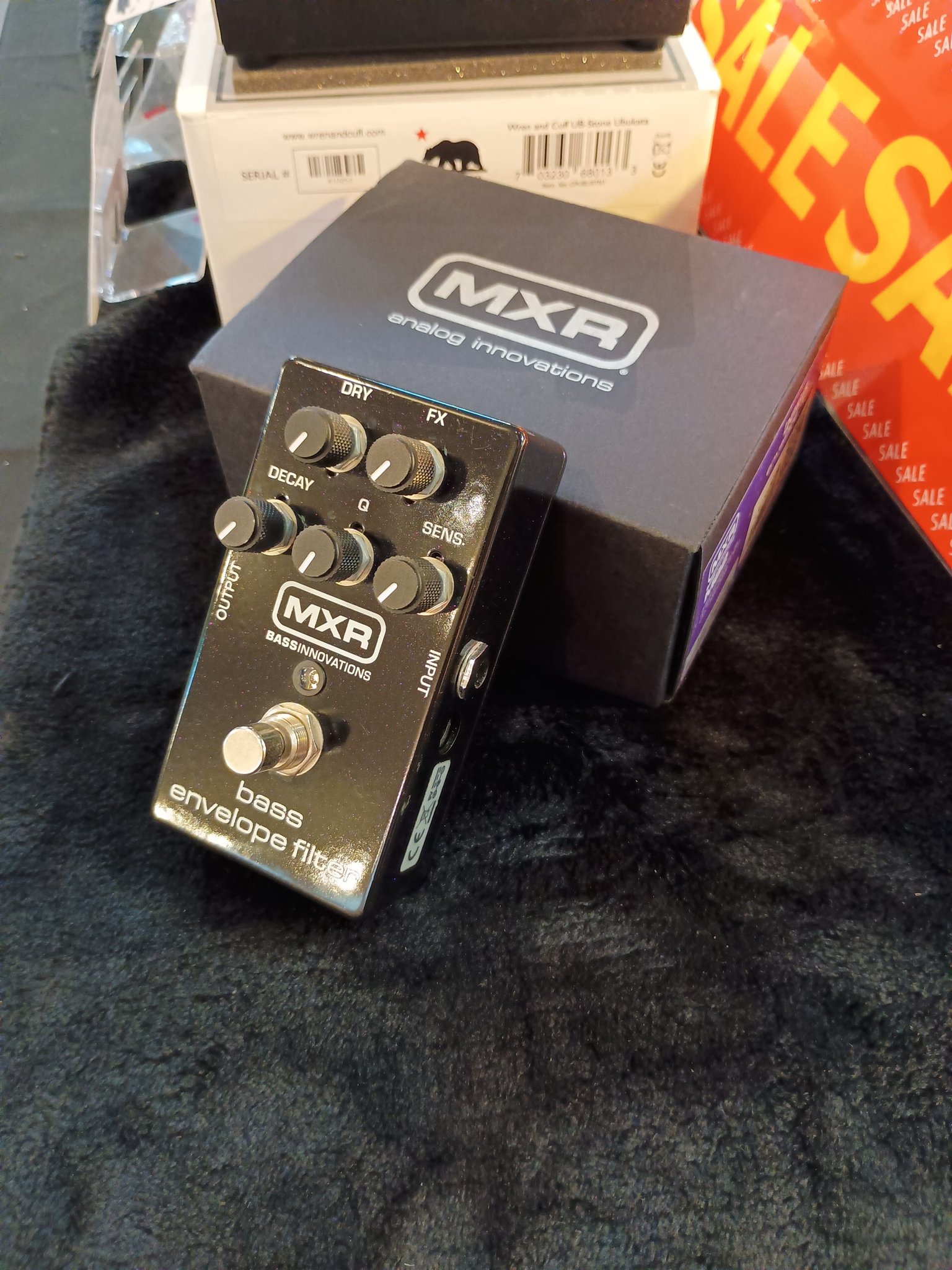 MXR bass envelope filter ベースエフェクター Amazon.com: MXR Bass Envelope Filter Effect Pedal : Musical