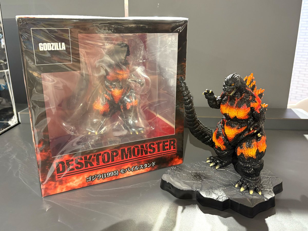 GodzillaS_Shibuya (@godzillasshibya) on Twitter photo 🎉🎁プレゼントキャンペーン🎁🎉
人気商品のモバイルスタンドから「ゴジラ(1995)」を抽選で1名様にプレゼント!
【参加方法】
1️⃣このアカウント(<a href="/GodzillasShibya/">ゴジラ・ストア Shibuya</a>)をフォロー
2️⃣この投稿をリポスト
【応募期間】
9月20日(土) 23時59分まで
⚠️続く注意事項を必ずお読みください⚠️ 🎉🎁プレゼントキャンペーン🎁🎉
人気商品のモバイルスタンドから「ゴジラ(1995)」を抽選で1名様にプレゼント!
【参加方法】
1️⃣このアカウント(<a href="/GodzillasShibya/">ゴジラ・ストア Shibuya</a>)をフォロー
2️⃣この投稿をリポスト
【応募期間】
9月20日(土) 23時59分まで
⚠️続く注意事項を必ずお読みください⚠️