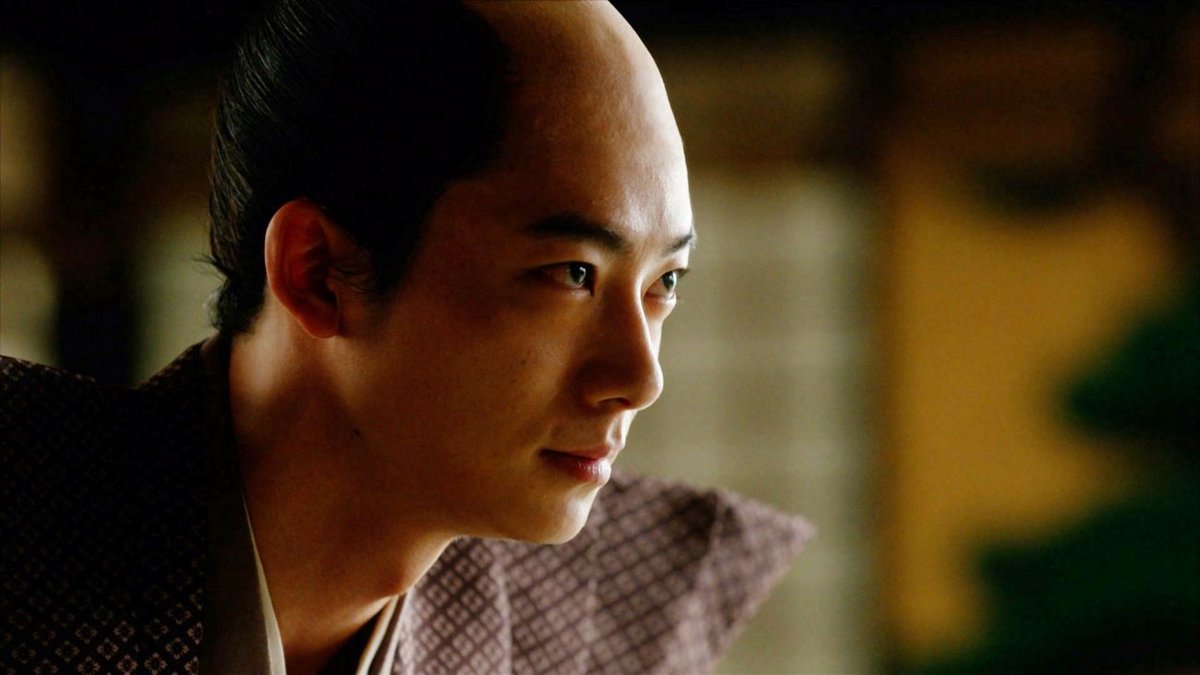 thetvjp's tweet image. #生田斗真“治済”vs #井上祐貴“定信”、
したたかな2人のヒリヒリするやりとりにゾクッ
＜#べらぼう＞

▼記事の続きはこちら
thetv.jp/news/detail/12…

@berabou_nhk #大河べらぼう