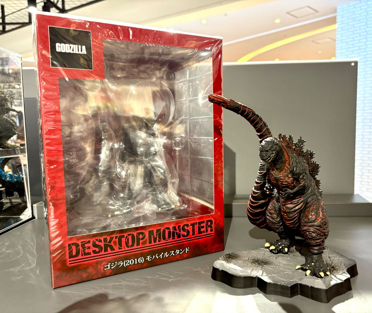 ゴジラ・ストア Daiba (@godzillas_daiba) on Twitter photo 🎉🎁プレゼントキャンペーン🎁🎉
人気商品のモバイルスタンドから「ゴジラ(2016)」を抽選で1名様にプレゼント!
【参加方法】1️⃣
このアカウント(<a href="/GodzillaS_Daiba/">ゴジラ・ストア Daiba</a>)をフォロー2️⃣
この投稿をリポスト
【応募期間】
9月20日(土) 23時59分まで⚠️
続く注意事項を必ずお読みください 🎉🎁プレゼントキャンペーン🎁🎉
人気商品のモバイルスタンドから「ゴジラ(2016)」を抽選で1名様にプレゼント!
【参加方法】1️⃣
このアカウント(<a href="/GodzillaS_Daiba/">ゴジラ・ストア Daiba</a>)をフォロー2️⃣
この投稿をリポスト
【応募期間】
9月20日(土) 23時59分まで⚠️
続く注意事項を必ずお読みください