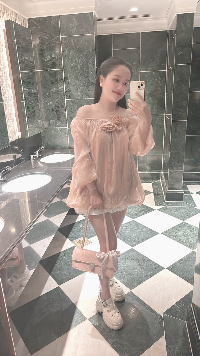 Mỹ Sam tweet media