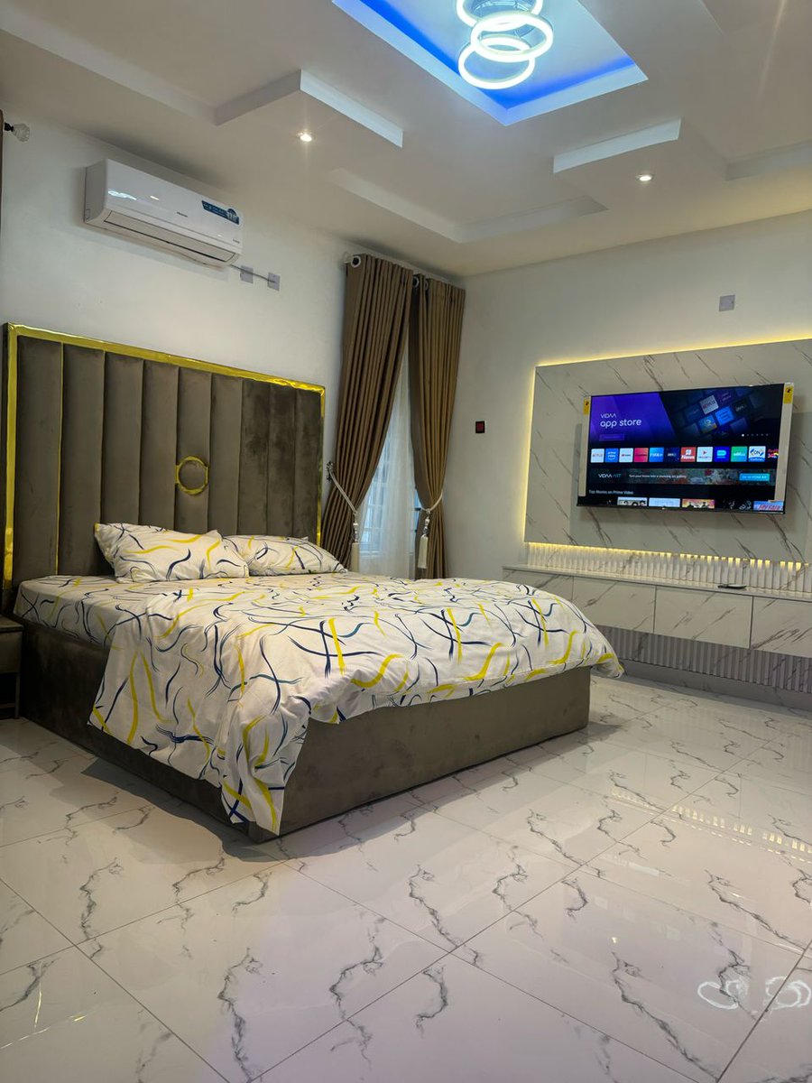 TundeTreshEnt_'s tweet photo. Good morning beautiful people! We have these exquisite but very affordable apartments for short let in the heart town (on the mainland) in Lagos. Please book for your birthdays, photoshoots, hangouts, bridals etc. Your patronage is highly appreciated 🙏 #Sloi #TTEnt https://t.co/99qneRhMJD