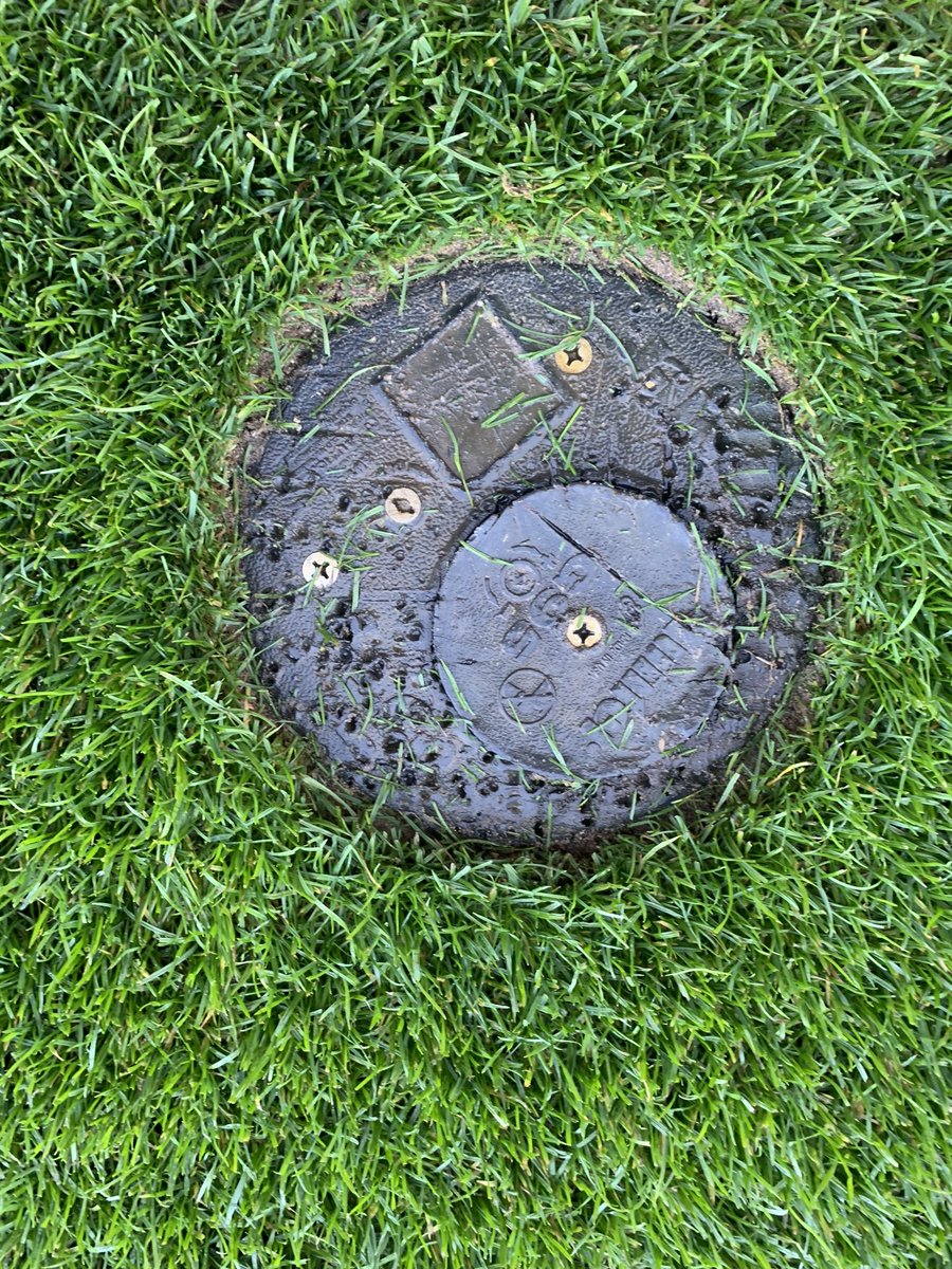 It’s all in the detail. Yes we do use scissors! #SaintsFC