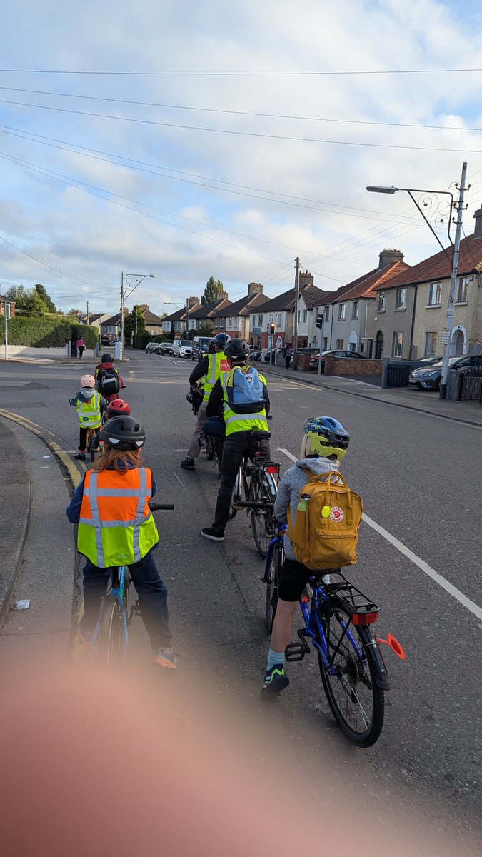 Pidge's tweet photo. Thanks to everyone at the cycle bus for the invite to join them today! 

If interested, they meet every Friday at DID Electrical in Crumlin to go to the schools on Basin Lane. 

Drop me a message if you want contact details or to join! https://t.co/qDowHzprXU