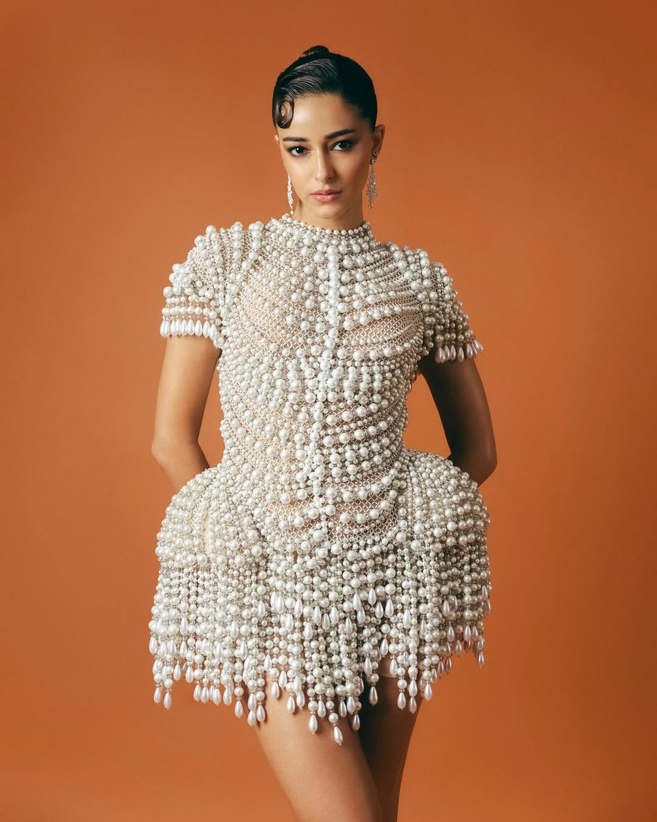 indiaforums's tweet photo. Alia Bhatt or Ananya Panday – whose pearl dress would you steal? Vote your fave in the comments! 👇💎

#PearlFashion #AliaBhatt #AnanyaPanday #StylePoll #BollywoodGlam #FYP #Explore #Viral #Trending #Instagram #IndiaForums https://t.co/xcgq8KqyT9