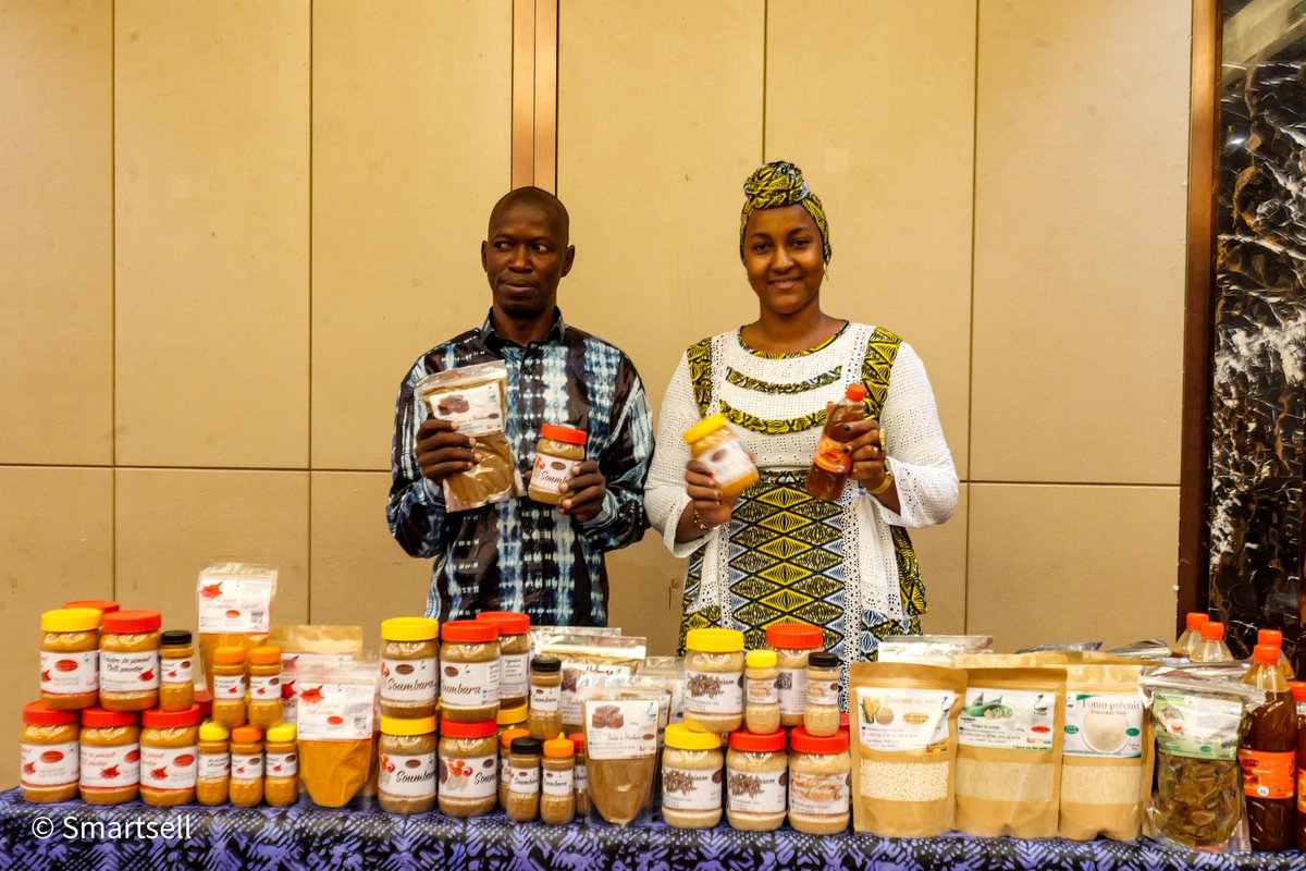 C'était à la 7ème édition de la journée mondiale des droits des consommateurs 
Organisé par l'union des consommateurs de guinée   à l'hôtel kaloum. 
Une belle opportunité 🙏
#stepbystep