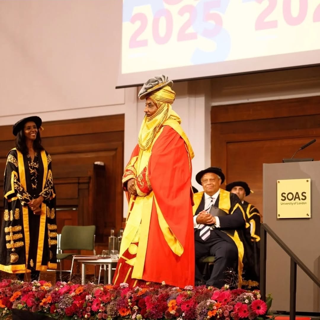Edugist's tweet image. Khalifa Muhammad Sanusi II, CON, Sarkin Kano was conferred with a PhD in Law at SOAS, University of London yesterday.
Thesis: “Codification of Islamic Family Law as an Instrument of Social Reform: A Case Study of the Emirate of Kano and Comparison with the Kingdom of Morocco”.