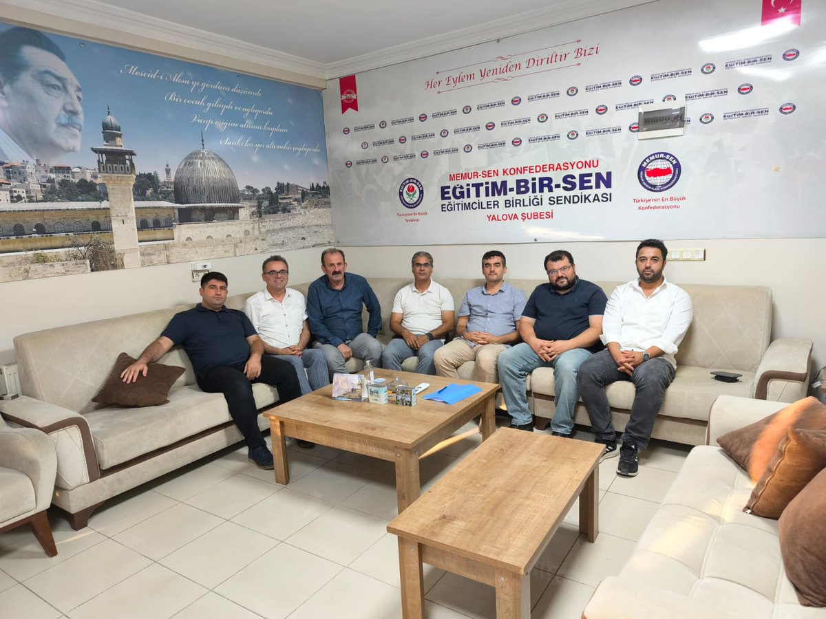 Üniversite Yönetimimiz ile biraraya gelerek istişareler de bulunduk. Çalışma ve faaliyetlerimizi planladık.