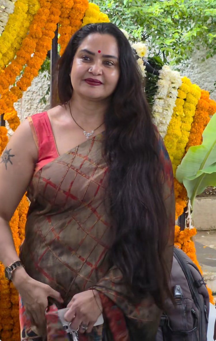 Pragati Aunty, Hot Pragathi Collection, Sexy Actress Pragathi iiQ8