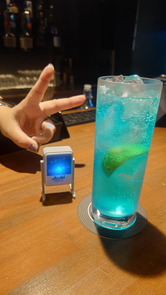 Taka_Lesser's tweet photo. お疲れっさー
ワンバスで乾杯🍻
#スナックちいちゃん
#Chiiko #D_Drive https://t.co/WJk58mKKmA