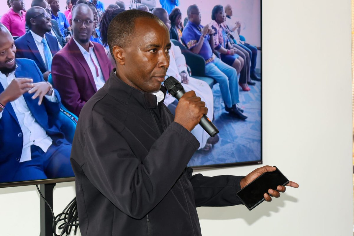 Chams Media (@chamsmedia) on Twitter photo Since 2001, <a href="/qonasacco/">Qona Sacco</a> has grown to 19,332 members with an asset base of KSh 14B a true mark of trust and resilience. With its common bond now open, individuals and institutions across Kenya can join, expanding inclusivity and financial access. <a href="/AlexChamwada/">AlexChamwada OGW, MBS</a> #Tumevuka #WeAreQona Since 2001, <a href="/qonasacco/">Qona Sacco</a> has grown to 19,332 members with an asset base of KSh 14B a true mark of trust and resilience. With its common bond now open, individuals and institutions across Kenya can join, expanding inclusivity and financial access. <a href="/AlexChamwada/">AlexChamwada OGW, MBS</a> #Tumevuka #WeAreQona
