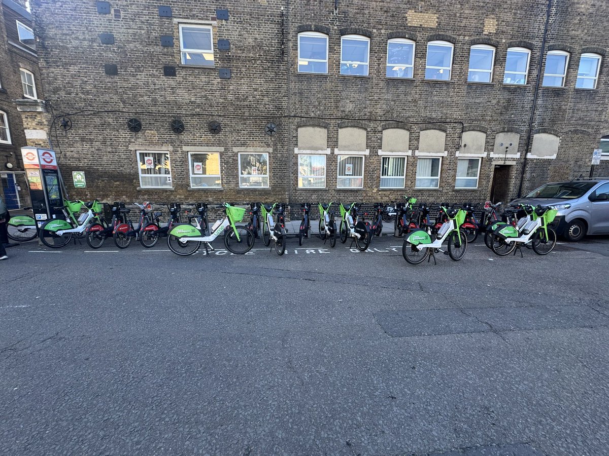 Hugo Farne 🫁 tweet media