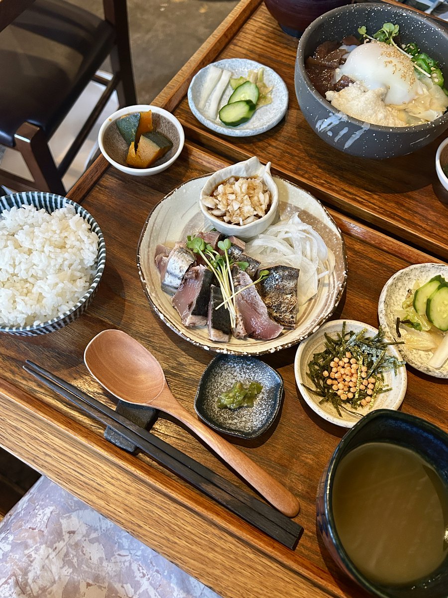 yuzu0807i's tweet photo. 並んでないタイミングを見ると、つい寄りたくなってしまう人気定食屋さん🐟️
📍yuzuki https://t.co/sKCTwTQte1