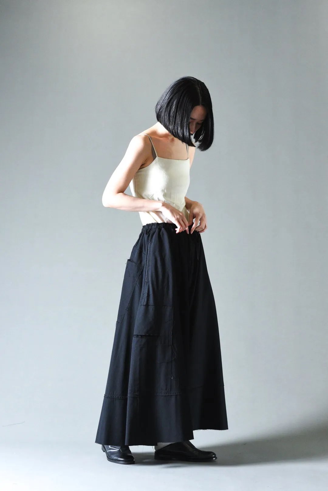美品 BISHOOL Wool Gabardine Cut Off Pants BISHOOL Wool Gabardine Cut Off Pants with Damage Pocket