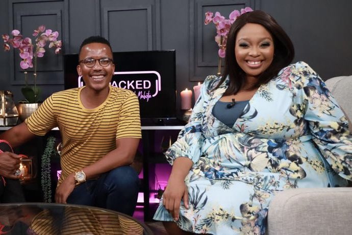 CliveMoagi's tweet photo. Guess whose birthday it is vandag?🕺🏽🥳🎂🥳🎊Happy birthday to one of the hardest working women I have the pleasure of calling my friend &amp; colleague❤️❤️ 

Wishing you a wonderful day @RelebogileM May this be another year full of growth and prosperity!! Love your lots 🫶❤️ https://t.co/HFmkdWzzZQ