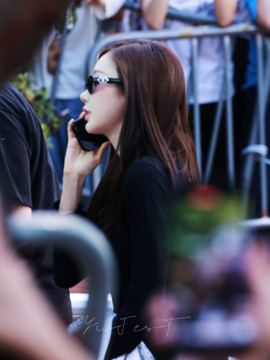 _YuJesT_'s tweet image. 250905 kbs
"Mom, I already have everything"

#aespa #에스파 
#GISELLE #지젤 #ジゼル