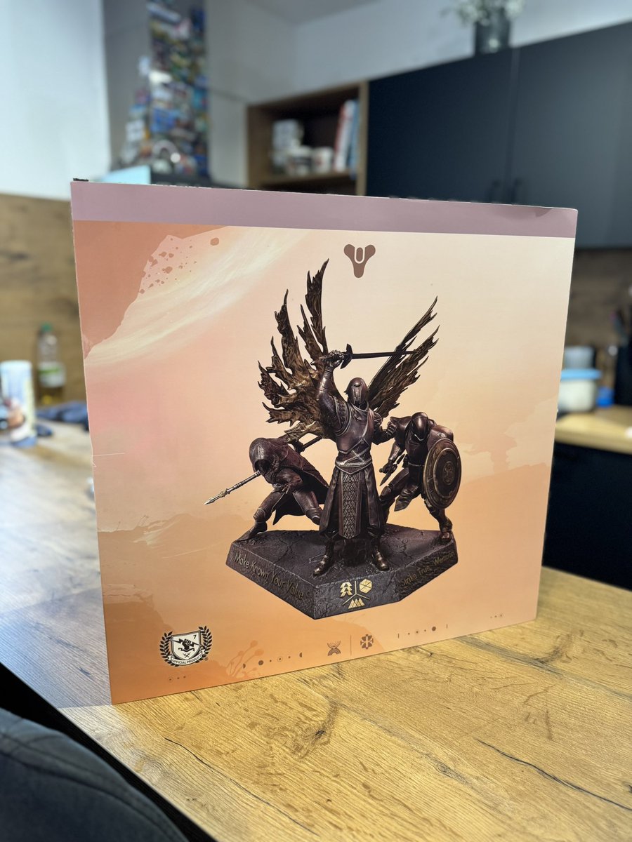 Look what I got today ♥️♥️♥️ gonna open it on Saturday on stream 🩵🫰🏼

Thank you so much <a href="/Bungie/">Bungie</a> <a href="/destinygamede/">Destiny 2</a> 

#Bungiecreator