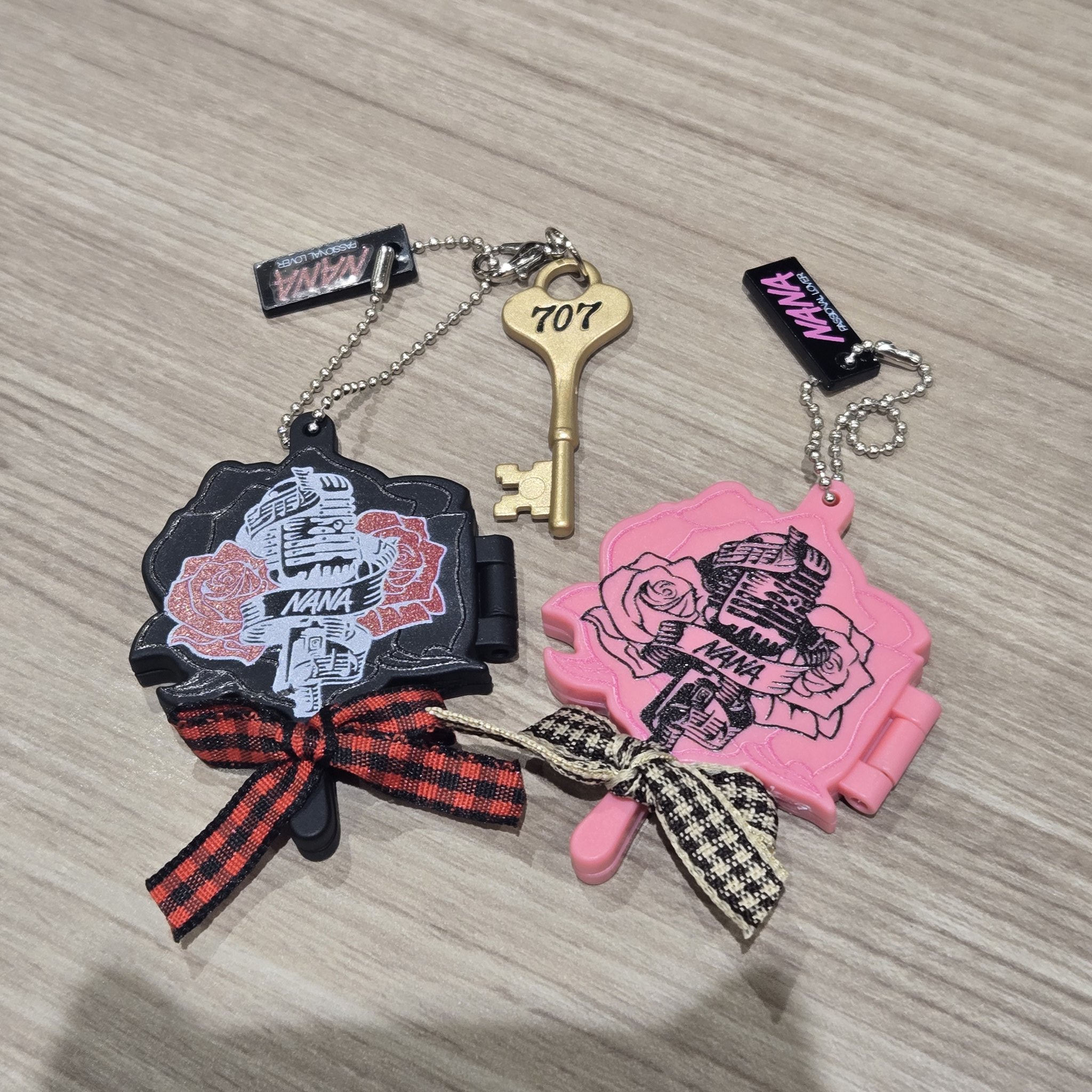NANA ガチャ鍵付きコンプリート　コンプ！！（鍵付き） NANA ガチャガチャ ハチ コンプリートセット 鍵付き - メルカリ