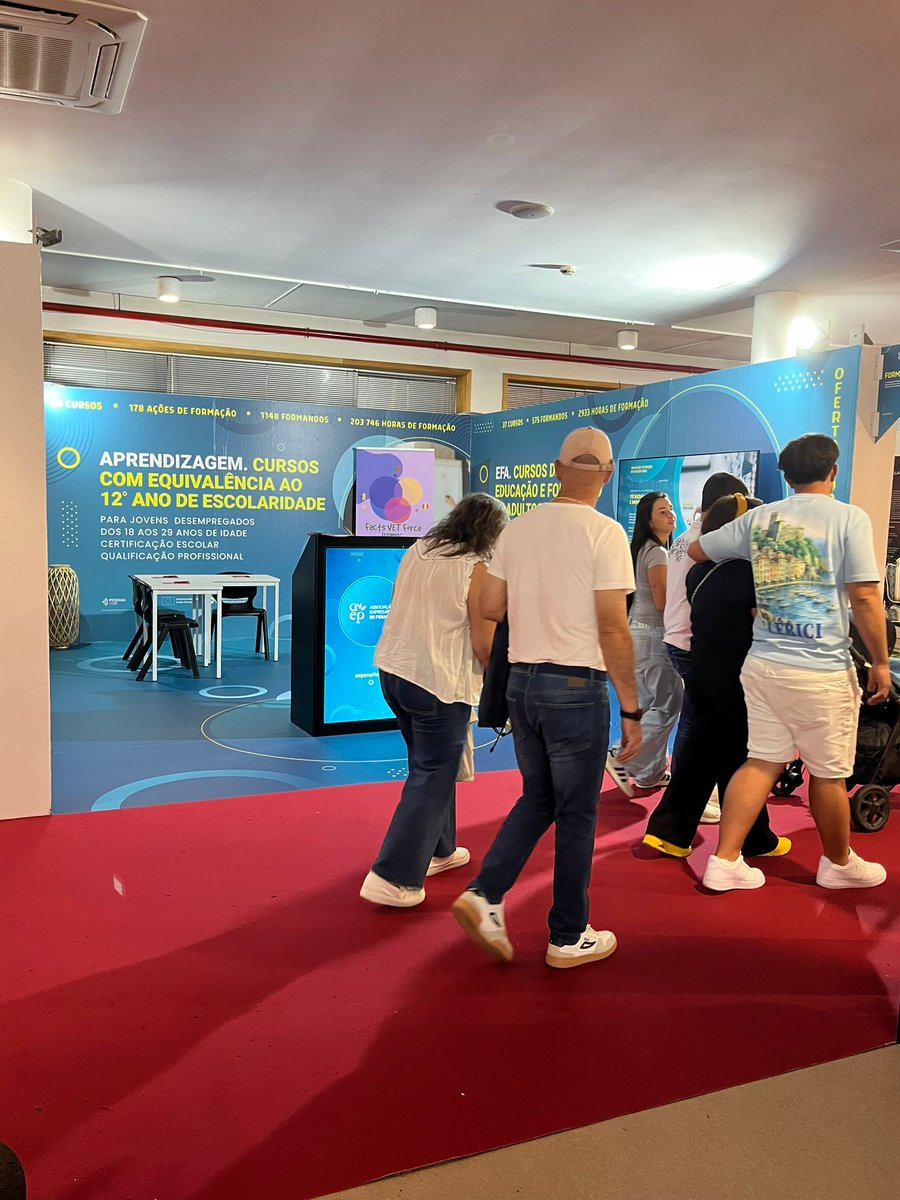 factsvetforce's tweet photo. Dissemination - Agrival (agricultural fair) in Penafiel, visited by over 150,000 people

#factsvetforce
#fakenews
#eramusplus https://t.co/LR3OtyDJ5u