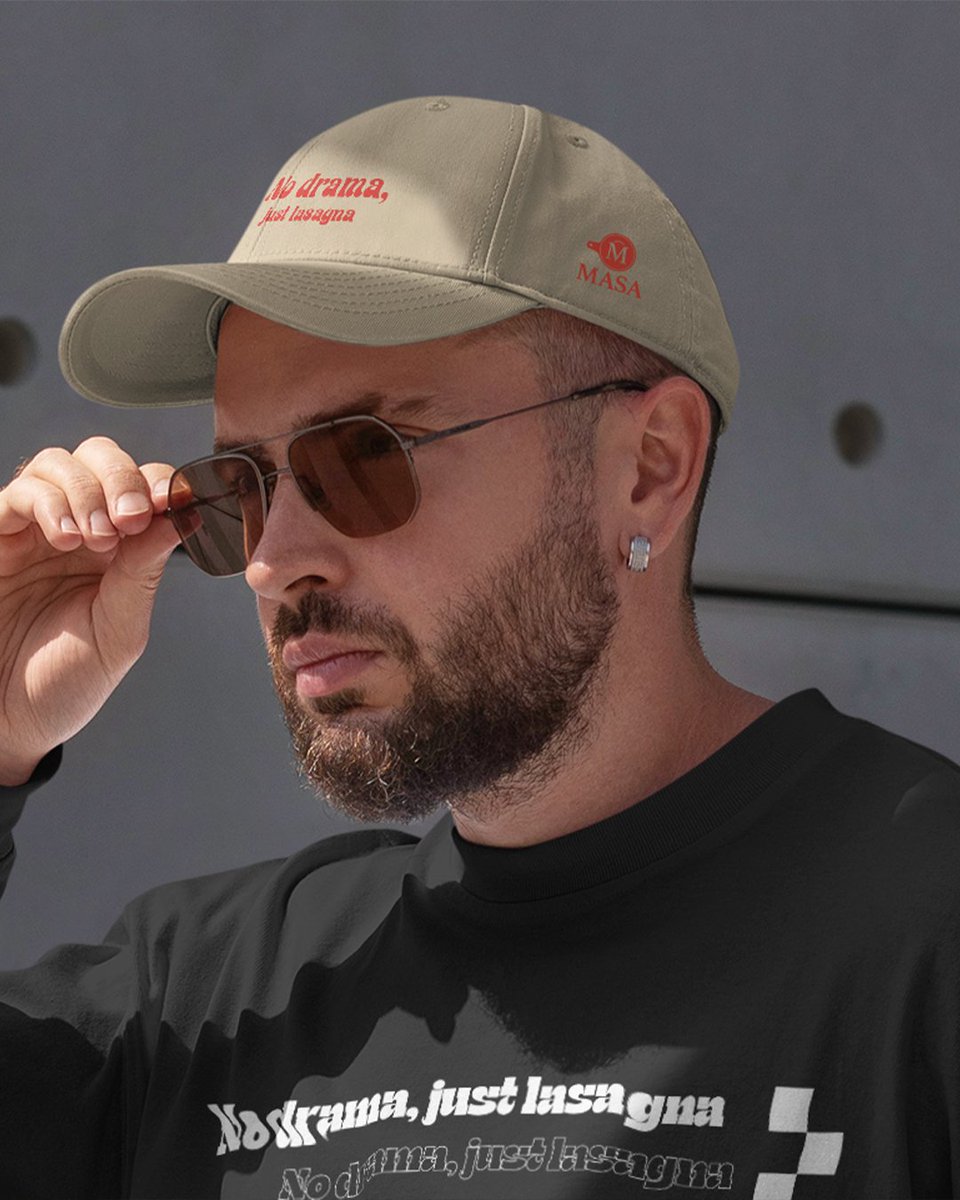 SomosRayuela's tweet photo. En Rayuela Branding convertimos los promocionales de MASA México en moda 🔥

Diseño, idea y ejecución: hoodies, gorras y tote bags que hablan de estilo y creatividad

✨ Porque los buenos sabores también se visten bien. https://t.co/R7hPZAp1hV