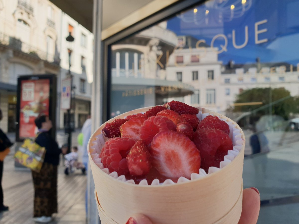 Marie Guibal tweet media