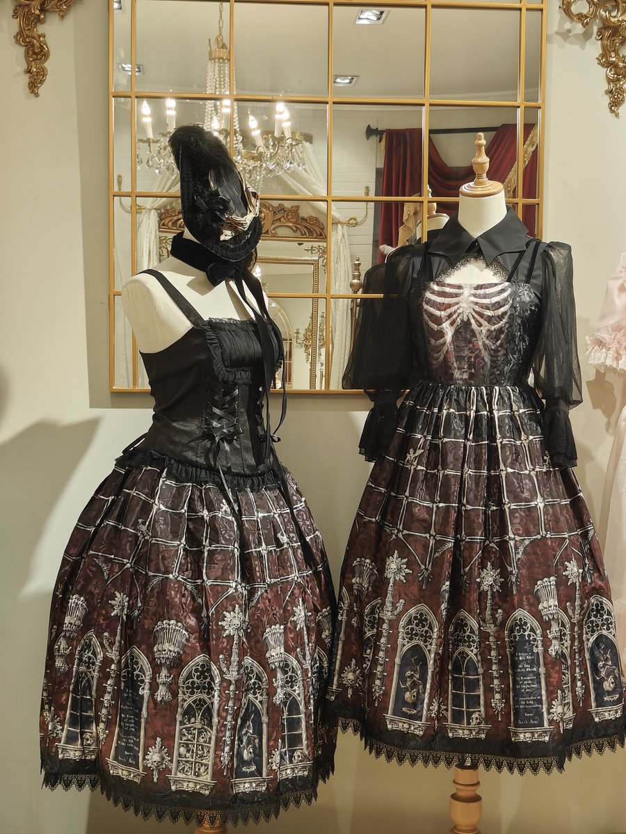 Krad_Lanrete_'s tweet photo. +Krad Lanrete Salon+
Dark Box
Kostelík Vech savtych a kostnicí
~骸骨教会~
JSK 3(Red)
商品ページに店舗コーディネート画像を追加いたしました✨️
コーデで使用したブラウスやビスチェは近日入荷予定!ぜひお楽しみください✝
https://t.co/2izUOaT85f
#DarkBox #ダークボックス #ゴスロリ #ロリータファッション