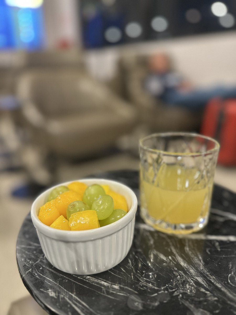gabiwata's tweet photo. Obrigada @C6Bank por ter um dos poucos lounges abertos 24hrs em GRU que posso usar sem custo extra 🫶🏻🫶🏻🫶🏻🫶🏻🩶🩶🩶 https://t.co/NVQBdCWy7u