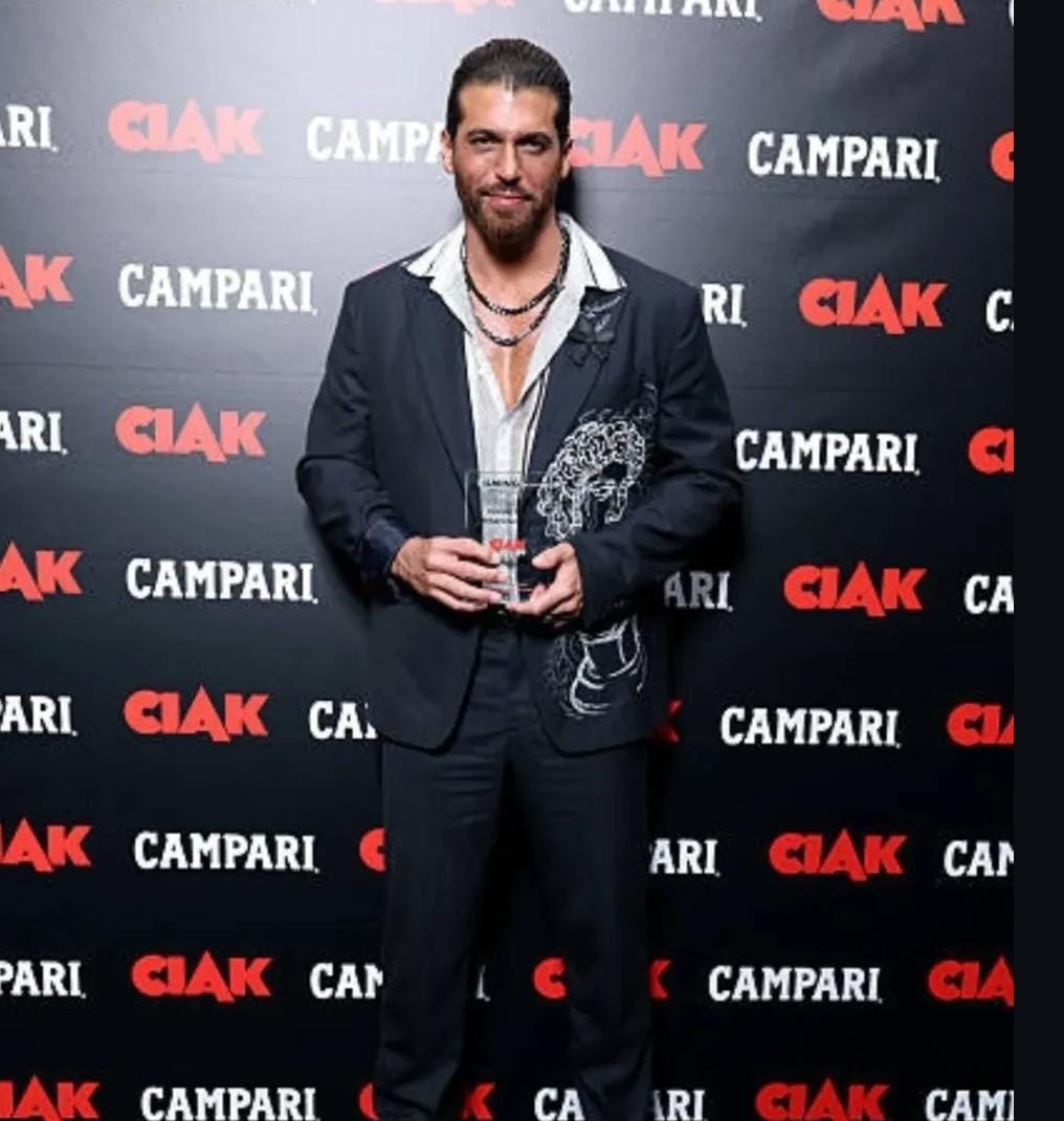 Carisma, talento e dedicação: #CanYaman segue conquistando o mundo!
#CanYamanVenezia2025