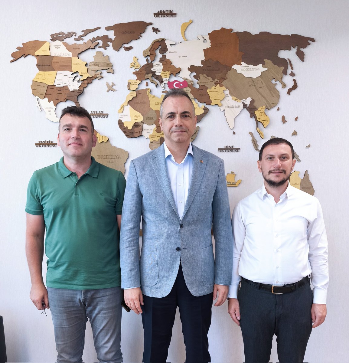 Önceki dönem İBB Meclis Üyemiz <a href="/TopalogluFrkn/">TopaloğluFurkan</a>'nu Çevre, Şehircilik ve İklim Değişikliği İl Müdürlüğü'müzde misafir ettik. Nazik ziyaretleri için teşekkür ederim.