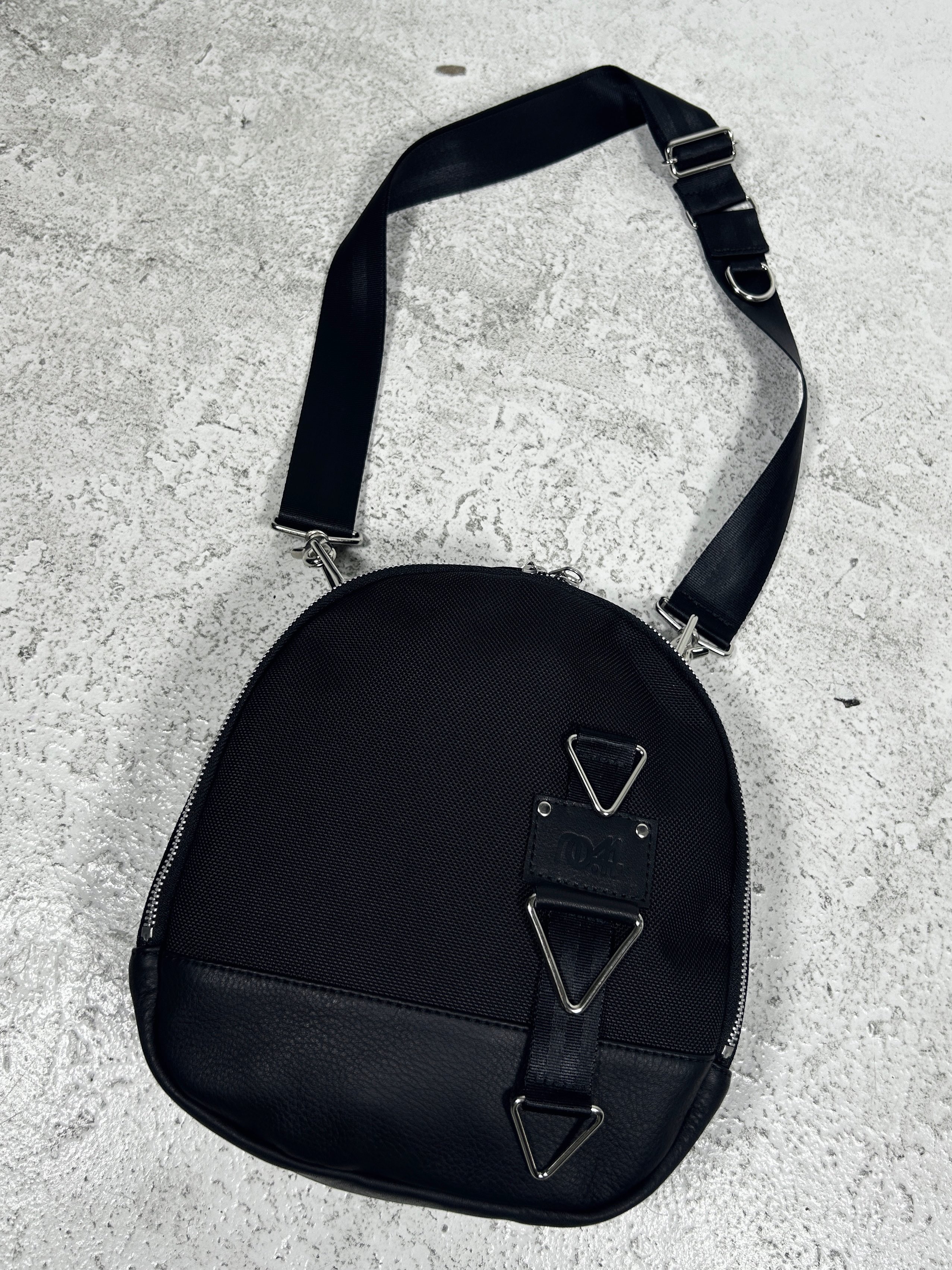新品未使用【Roosterking ✖️YANUK】ショルダーバッグ 黒 ROOSTER KING | YANUK ONLINE STORE