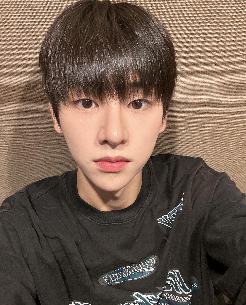 kdy_folder's tweet photo. 250905 #김동윤 인스타 

@ k1mdy__un

인스타 개설 및 보플 소감 편지..🥹 https://t.co/ZXz4tZMaWs