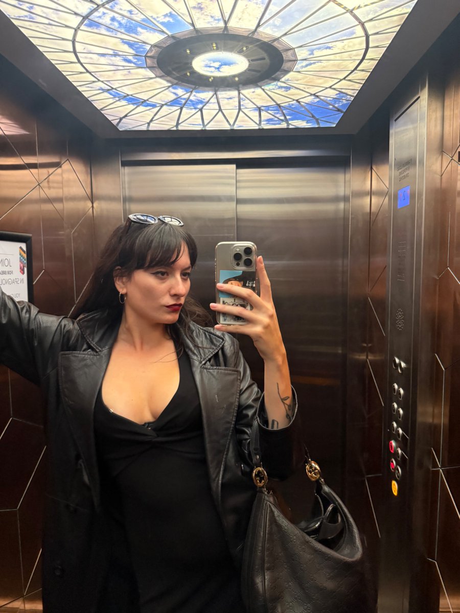 missmayberlin's tweet photo. I have had a long week in and out the studio doing filth!

I am off for the weekend with next availability being Tuesday!

I’m away 12-15.09 + 18-22.09 

Birthday 19.09

https://t.co/DfAvTqpDnA https://t.co/RDXVX3XZCW