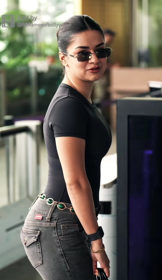 G0En6lMXQAEC3RX?format=jpg&name=900x900