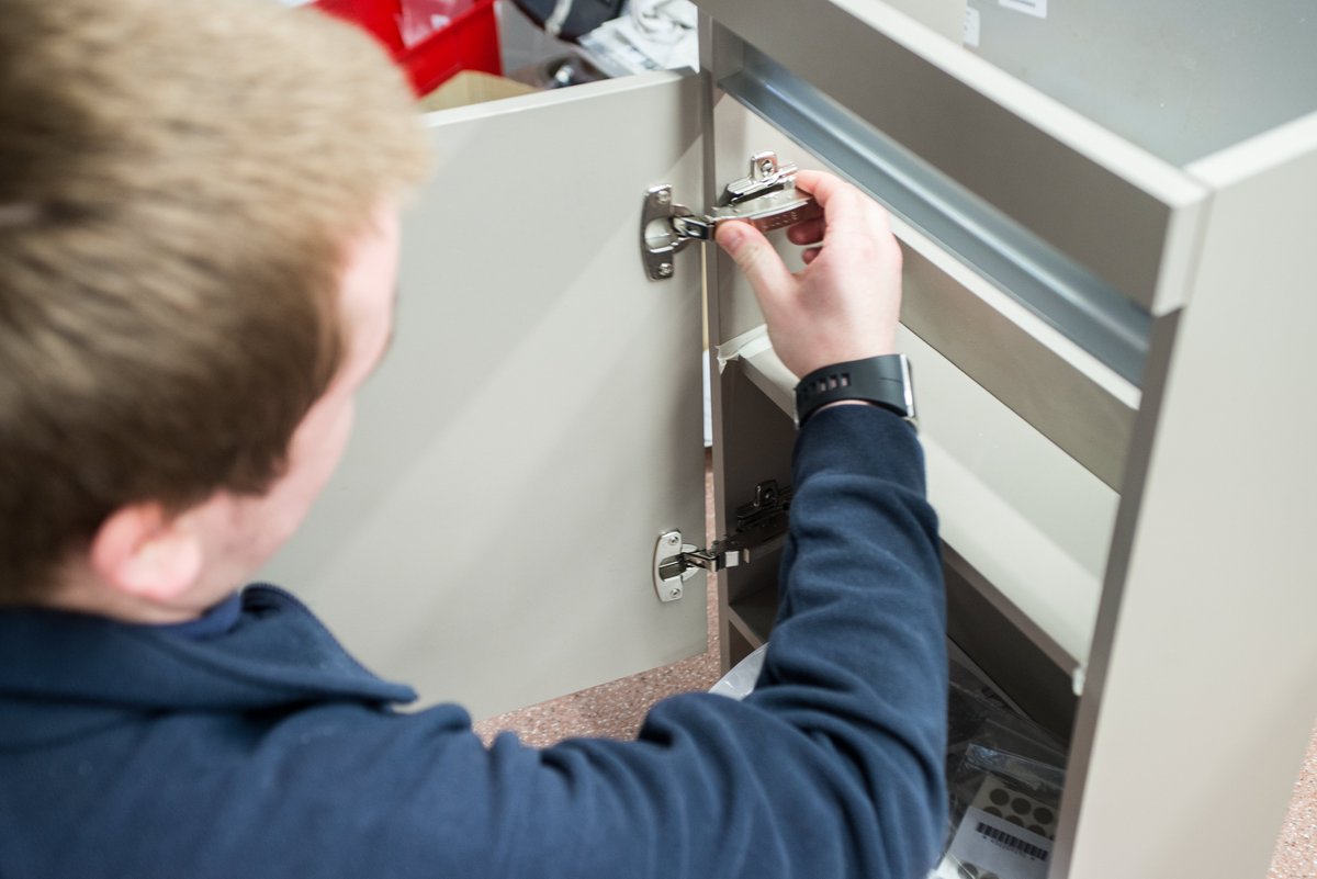 We strive to engineer products with the longest possible lifespan. That’s better for you and better for the environment. Our cabinets don’t travel across the planet to reach you, they are despatched direct from the point of manufacture in the heart of the Midlands.