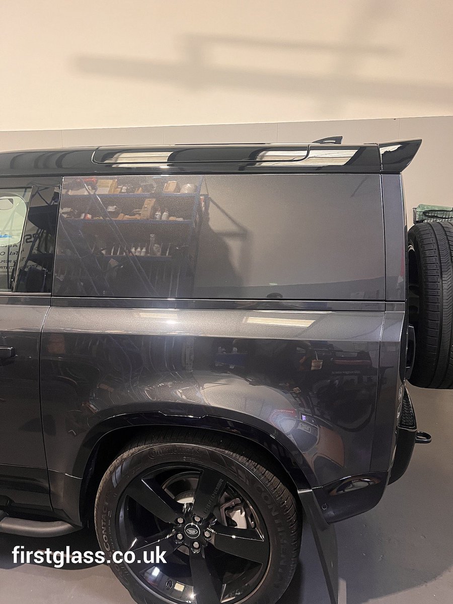 firstglass's tweet photo. Landrover’s Defender 90 Commercial, retrofit original equipment glass. #firstglass #fittedcorrectly #defender #prestigevehicle https://t.co/m58pcVG9Tk