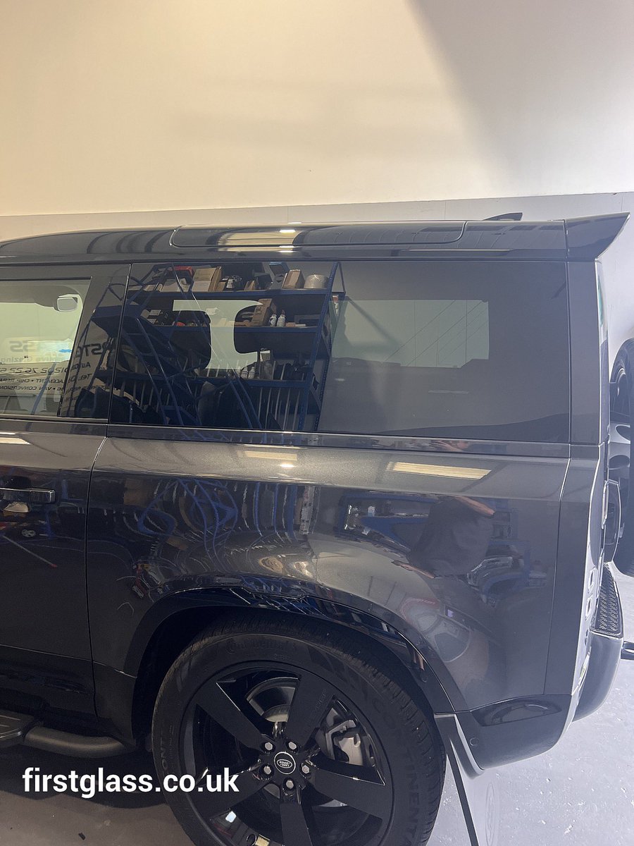 firstglass's tweet photo. Landrover’s Defender 90 Commercial, retrofit original equipment glass. #firstglass #fittedcorrectly #defender #prestigevehicle https://t.co/m58pcVG9Tk